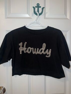 Women's Black 'Howdy' Cropped Tee - Casual Graphic Crop Top